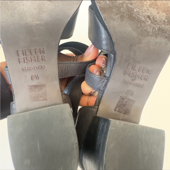 Eileen Fisher Women's Kerby Dress Sandal in Black - Picture 5 of 5